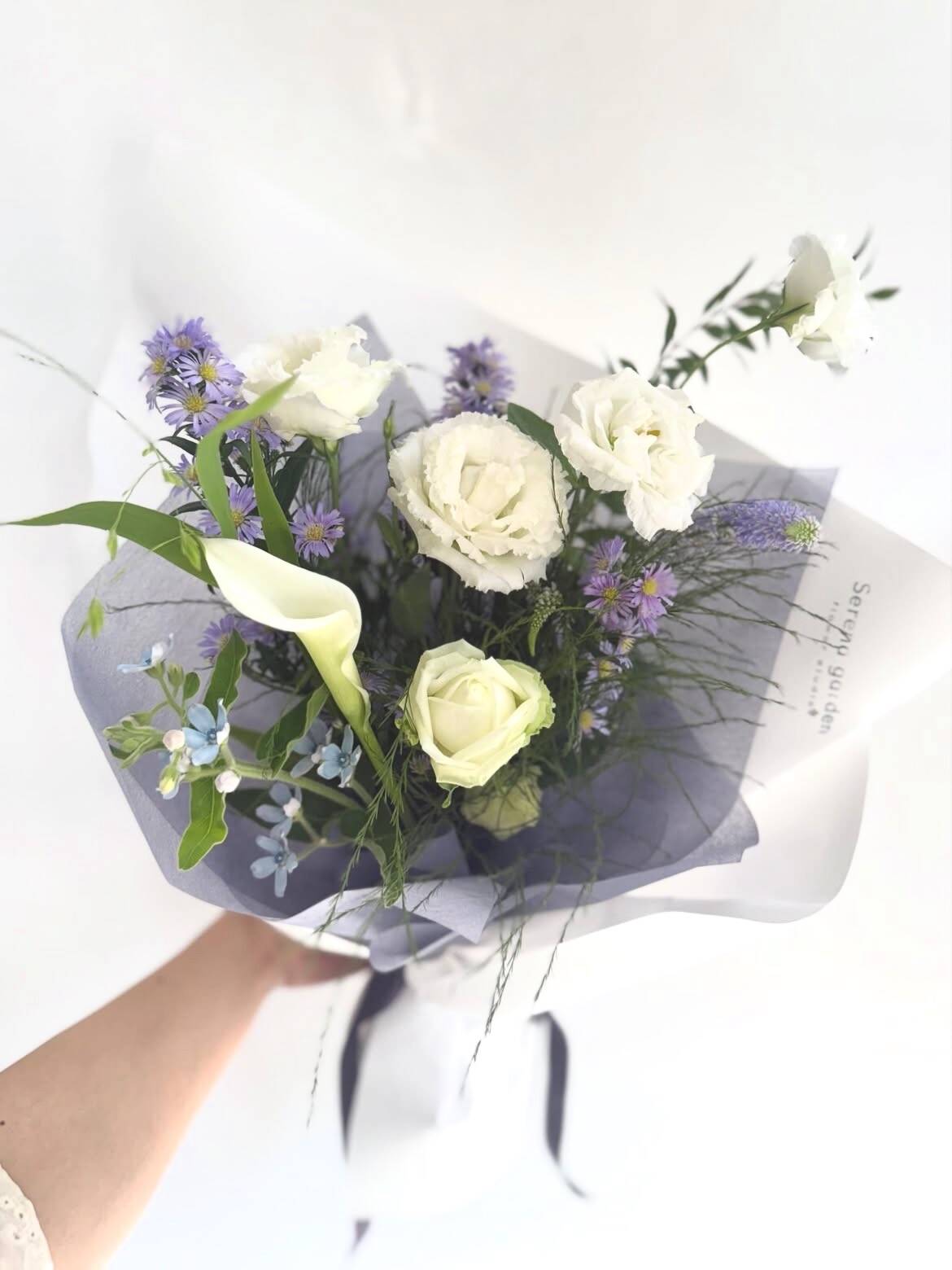 Bó Cát Tường Trắng Mix Cúc Thạch Thảo Tím