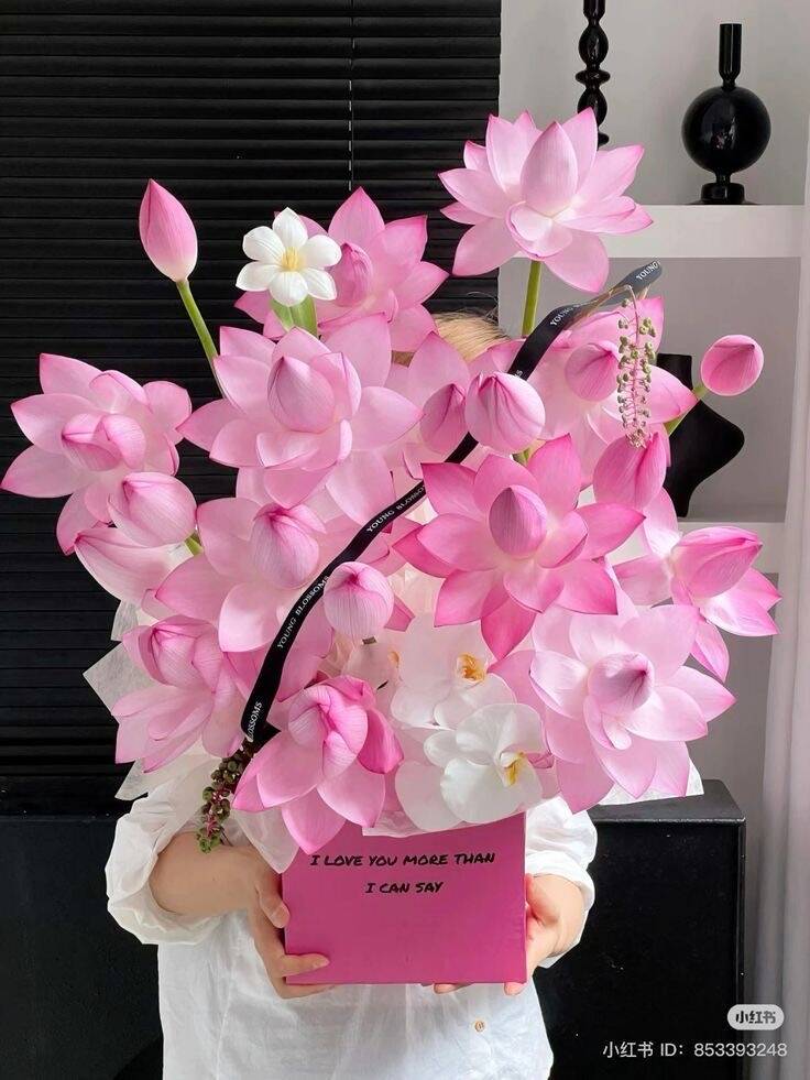 Hộp Sen Hồng I Love You