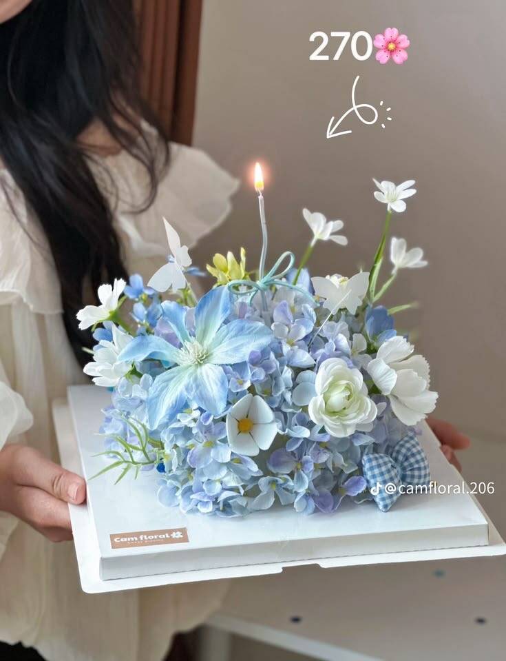 Bánh Hoa Sinh Nhật Xanh Mây